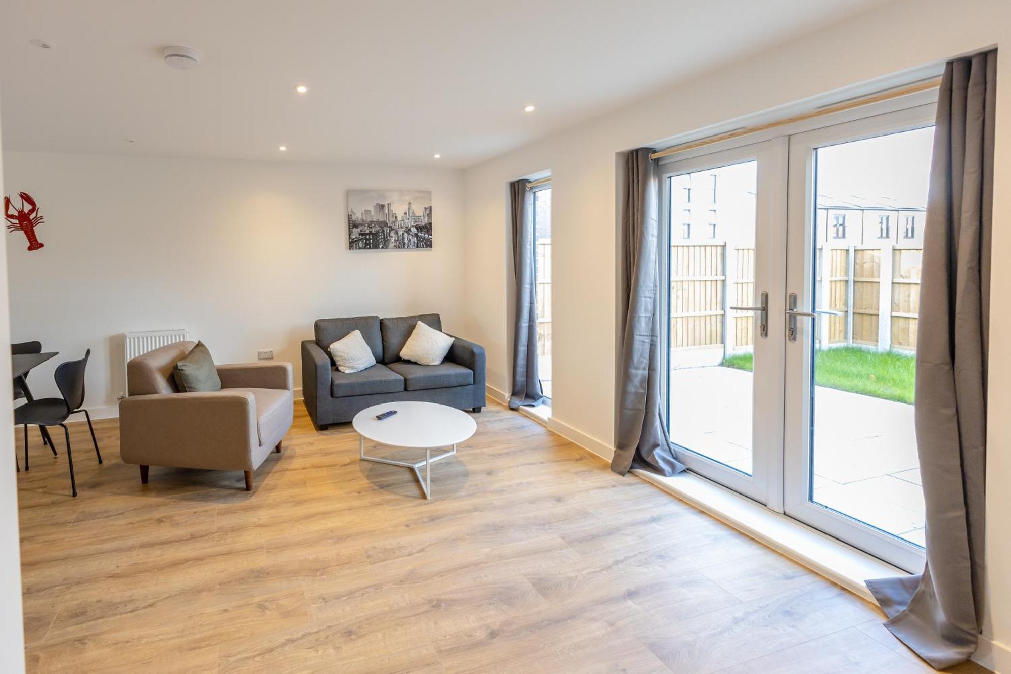 Stunning Modern 3 Bedroom Townhouse - Perfect Getaway Манчестер Екстер'єр фото